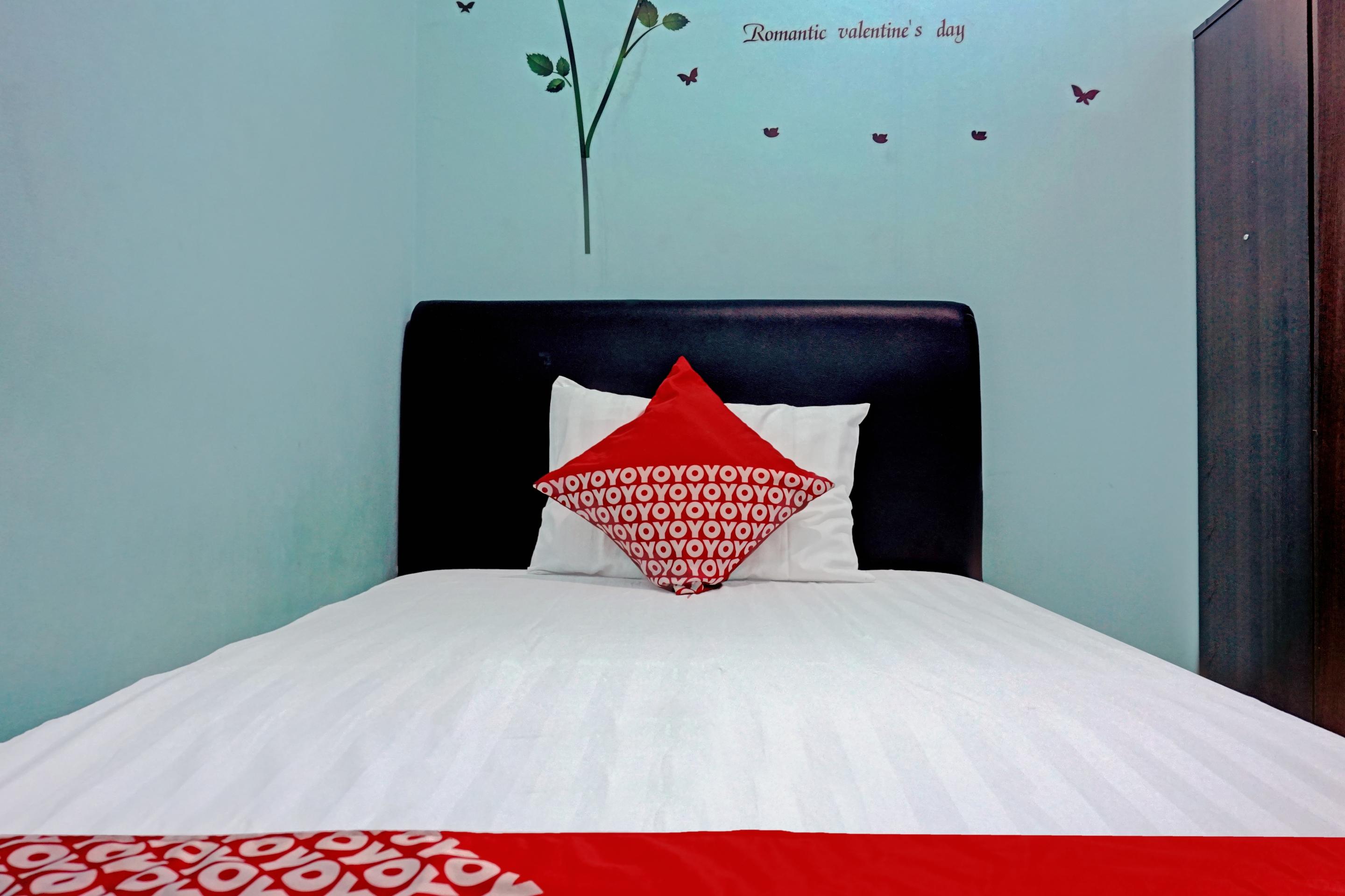 Oyo 90489 Kejora Homestay Джакарта Экстерьер фото