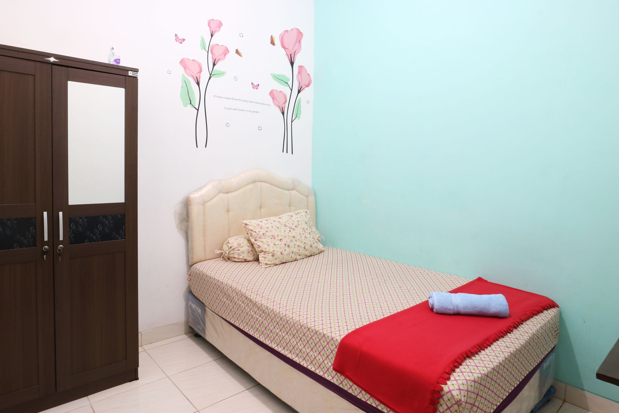 Oyo 90489 Kejora Homestay Джакарта Экстерьер фото